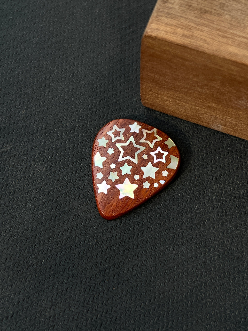 Handmade Wooden Guitar Pick with Mother of Pearl Five-Pointed Star Inlay
