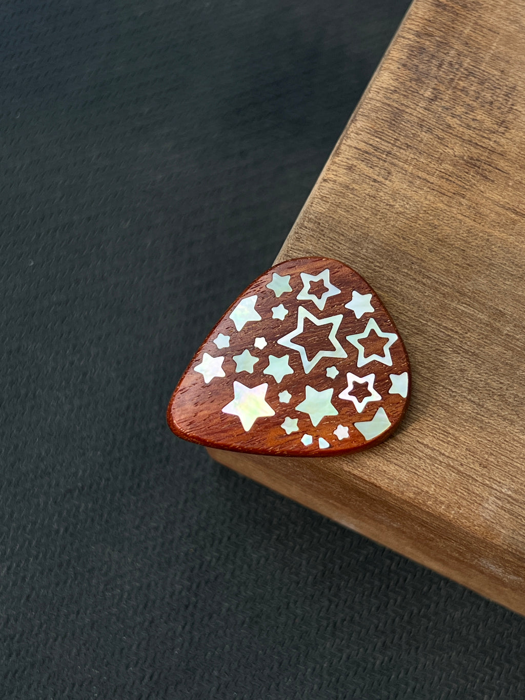 Handmade Wooden Guitar Pick with Mother of Pearl Five-Pointed Star Inlay