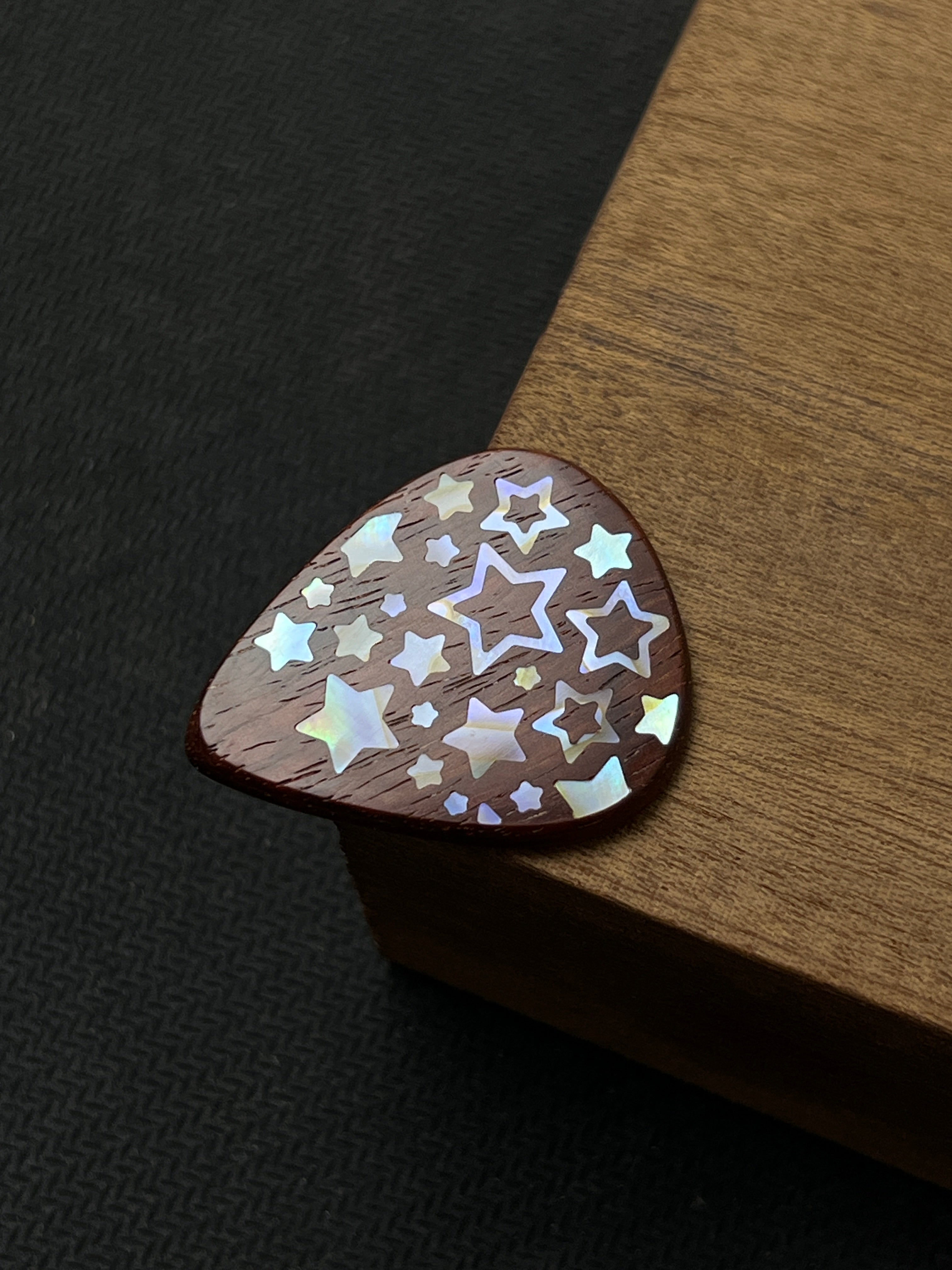 Handmade Wooden Guitar Pick with Mother of Pearl Five-Pointed Star Inlay
