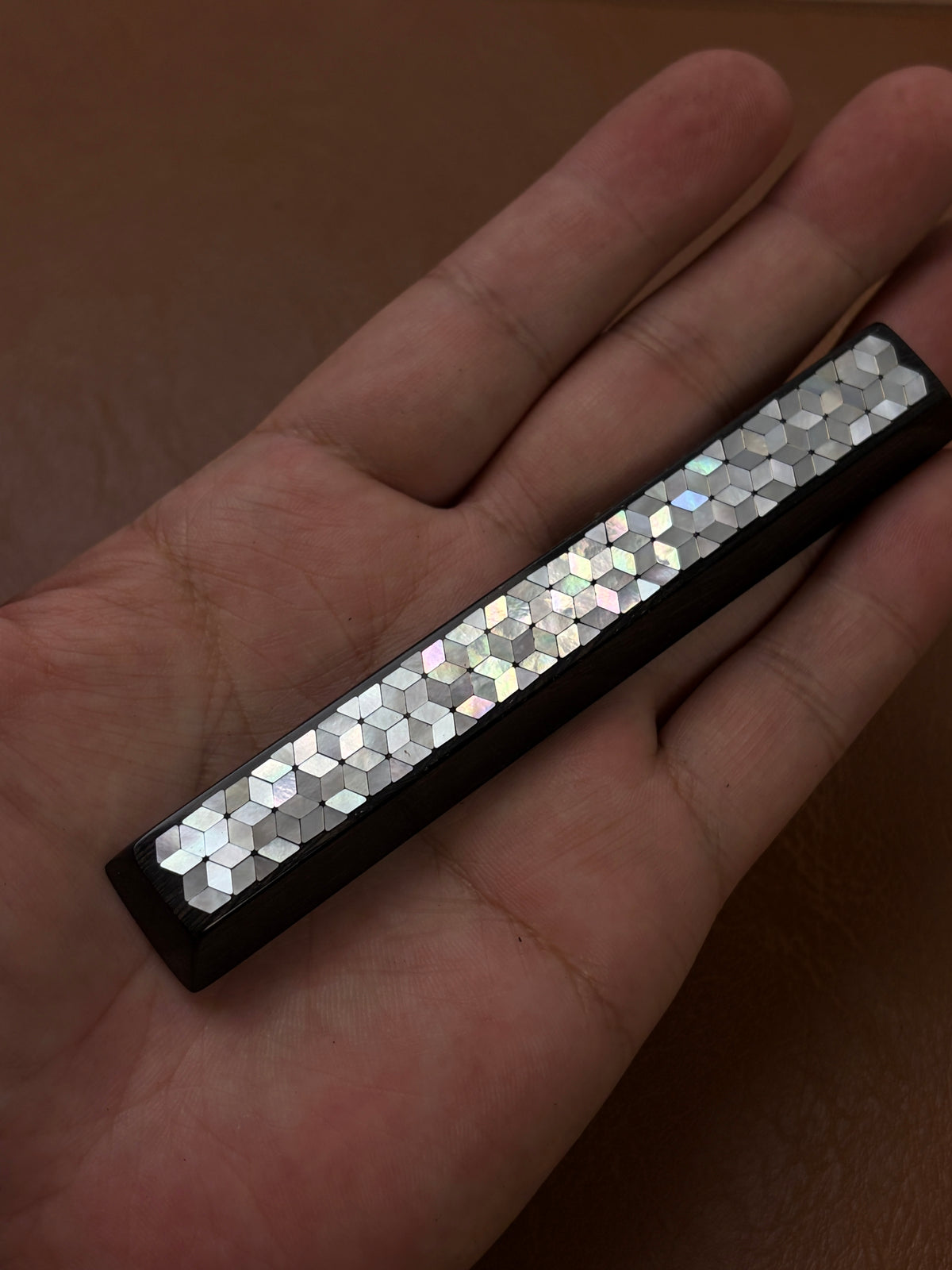 6.25u Wooden Spacebar Keycap – Handmade Mother of Pearl Cube Inlay